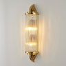 Wandlampe : Applique Murale Gatsby - Élégance Art Déco en Or dans D 15 cm x H 65 cm Or & Transparent de Roselva