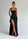 women's maxi dress : Robe longue femme - Décolleté carré, fente haute, bretelles larges dans Noir de Marche Lino