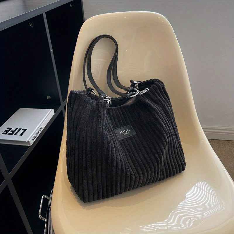 Handbag : S.F.Y. Sac à bandoulière en velours côtelé avec chaîne Femme dans Noir de Marche Lino
