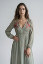 Robe longue femme imprimée florale en lin, élégante pour l'été et la plage.