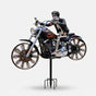 Éolienne de Jardin Motard Crâne sur Moto