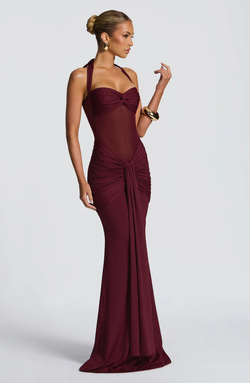 Meerjungfrauen-Sanduhr-Kleid — Verführerische Silhouette, zeitlos glamourös