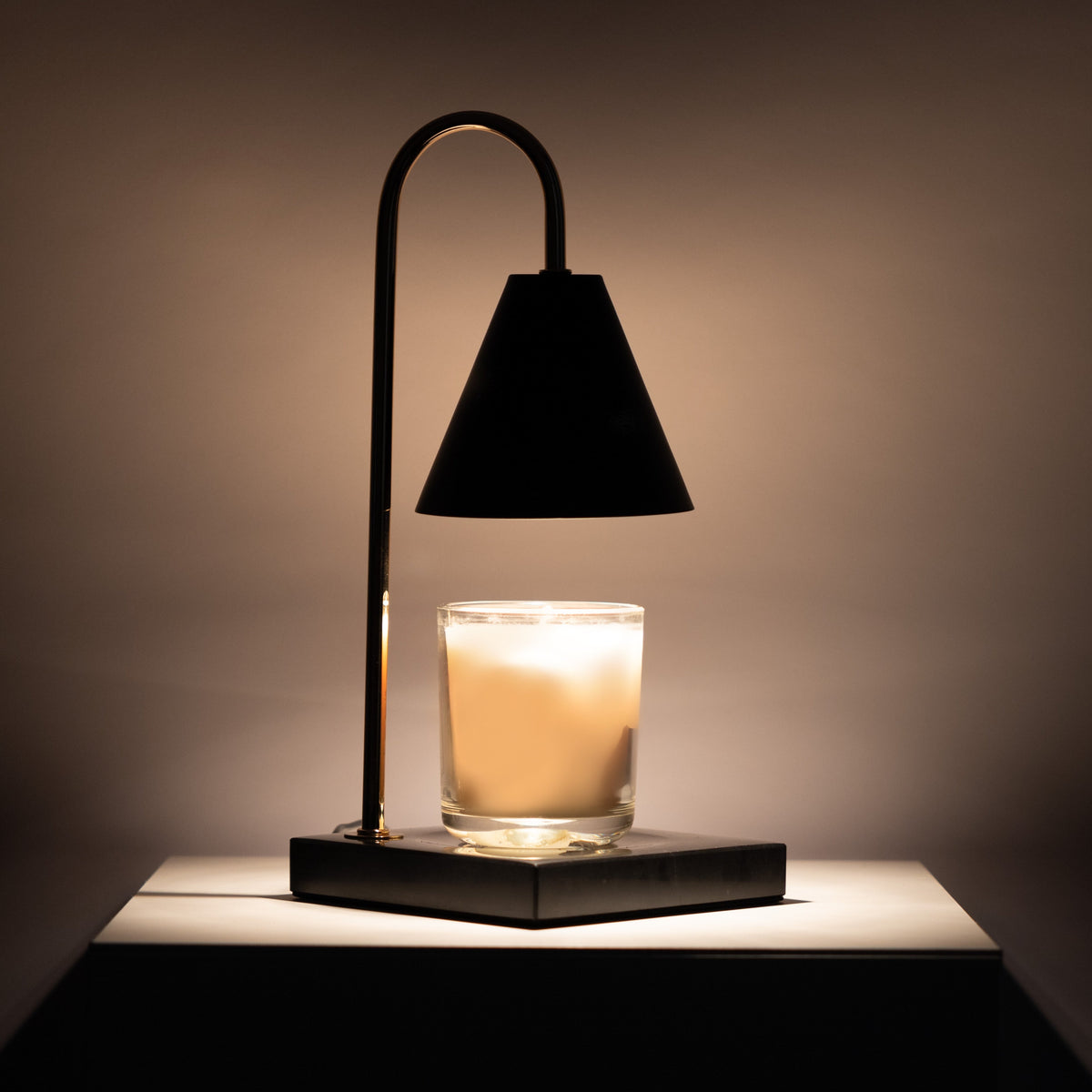 : Lampe Chauffe-Bougie en Marbre dans de Marche Lino