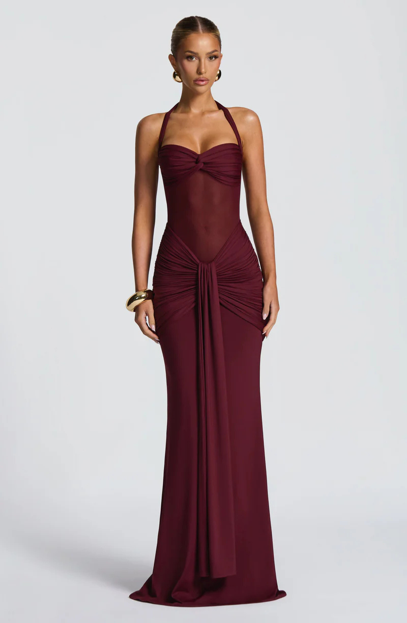 Meerjungfrauen-Sanduhr-Kleid — Verführerische Silhouette, zeitlos glamourös