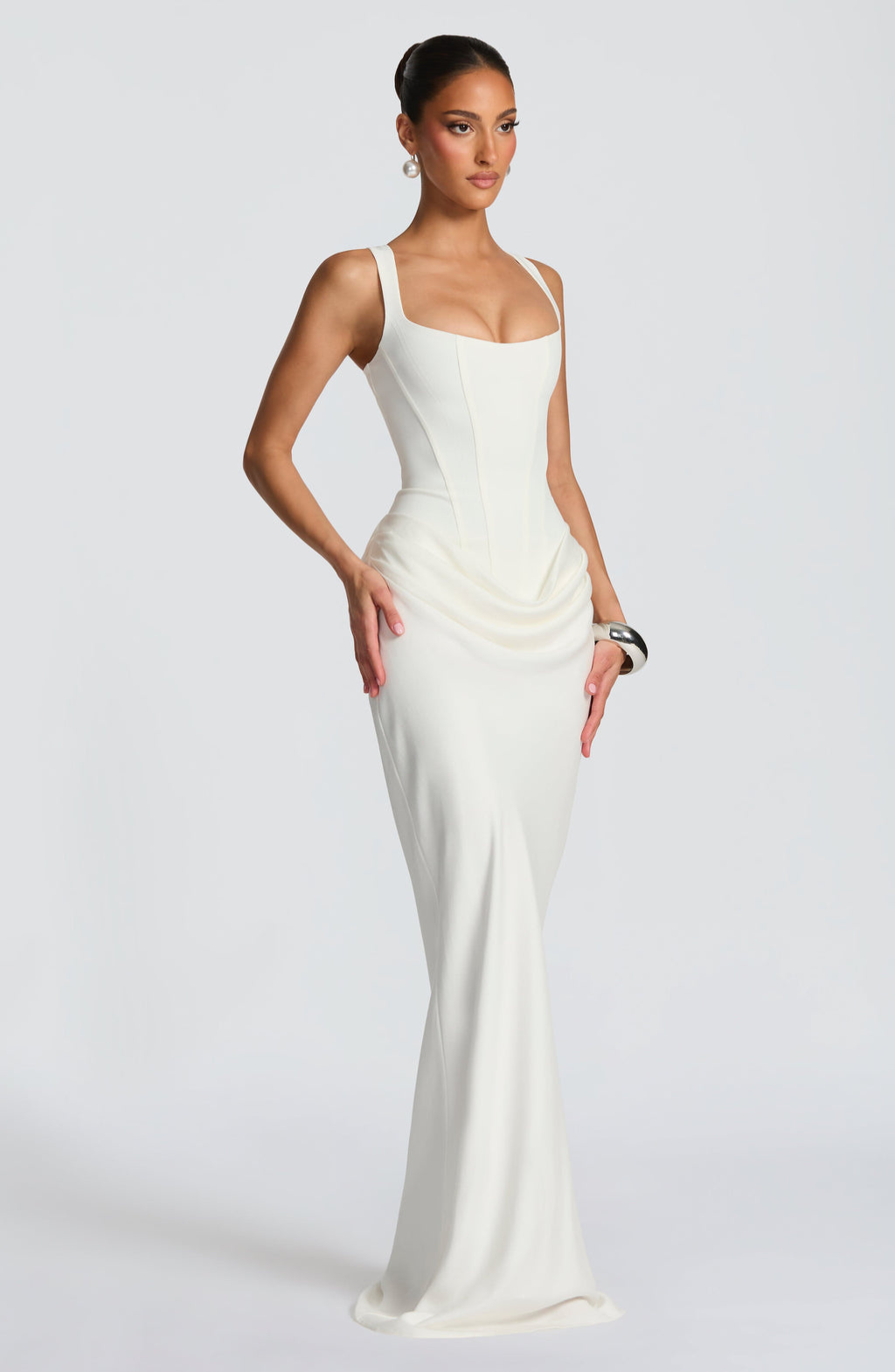 Sanduhr-Langes Kleid — Geformte Silhouette, müheloser Stil