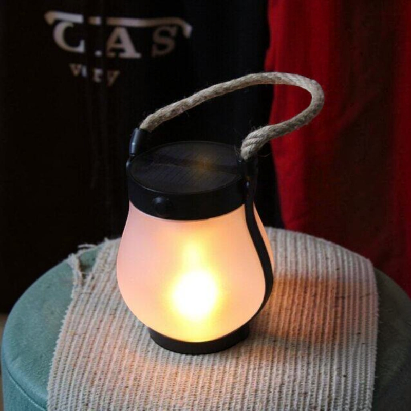 Garden – Lighting – Lanterns : Lampe flamme extérieure noire à suspendre - Solaire & USB-C dans de Loranza