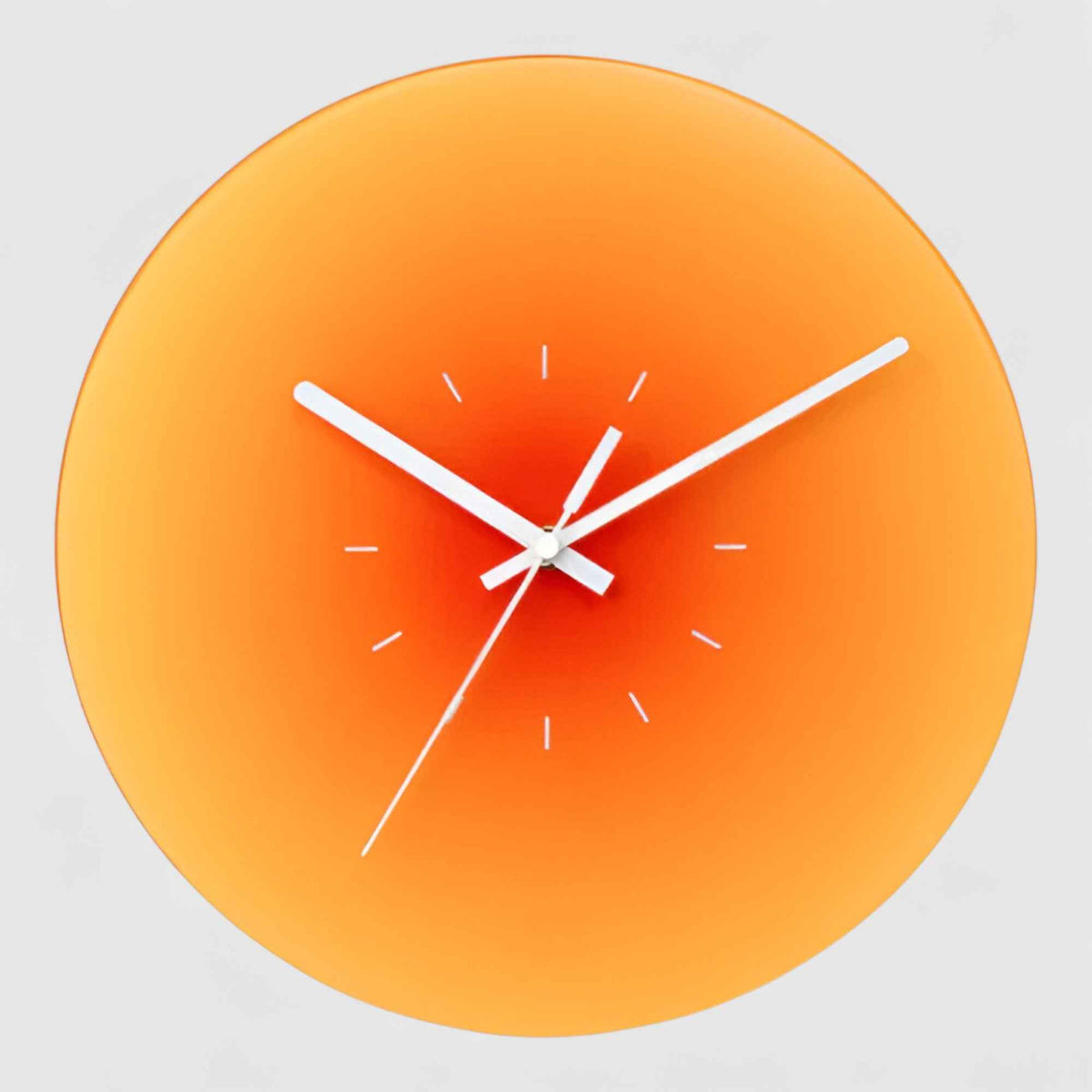 Horloges murales : Horloge Murale Design Silencieuse en Verre Rond Moderne pour Salon/Cuisine dans Orange Sans chiffres de Marche Lino