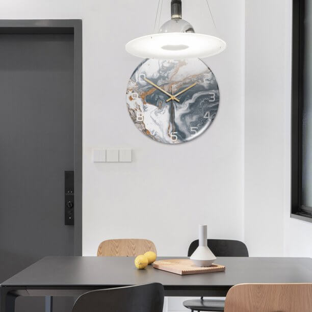 Wall Clocks : Horloge Murale Silencieuse Ø30cm, Effet Marbre Blanc Luxe Moderne pour Salon/Bureau dans de Marche Lino