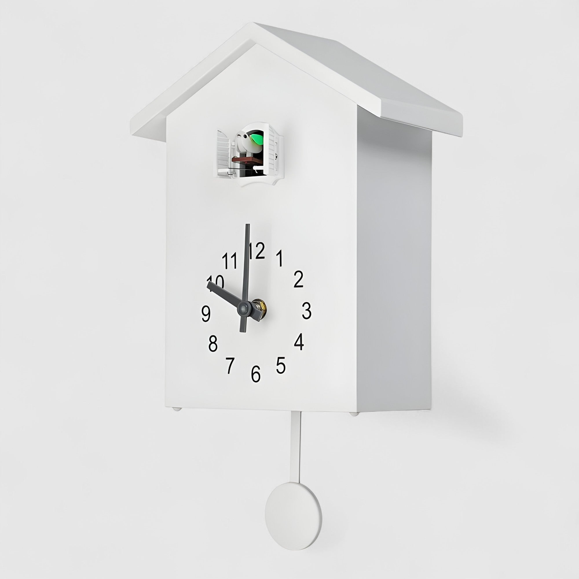 Horloges murales : Horloge Murale Design en Plastique et Métal dans Blanc de Marche Lino