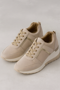 Sneakers Femme Noires à talon compensé 8cm, Détails métalliques, Confortables et élégantes
