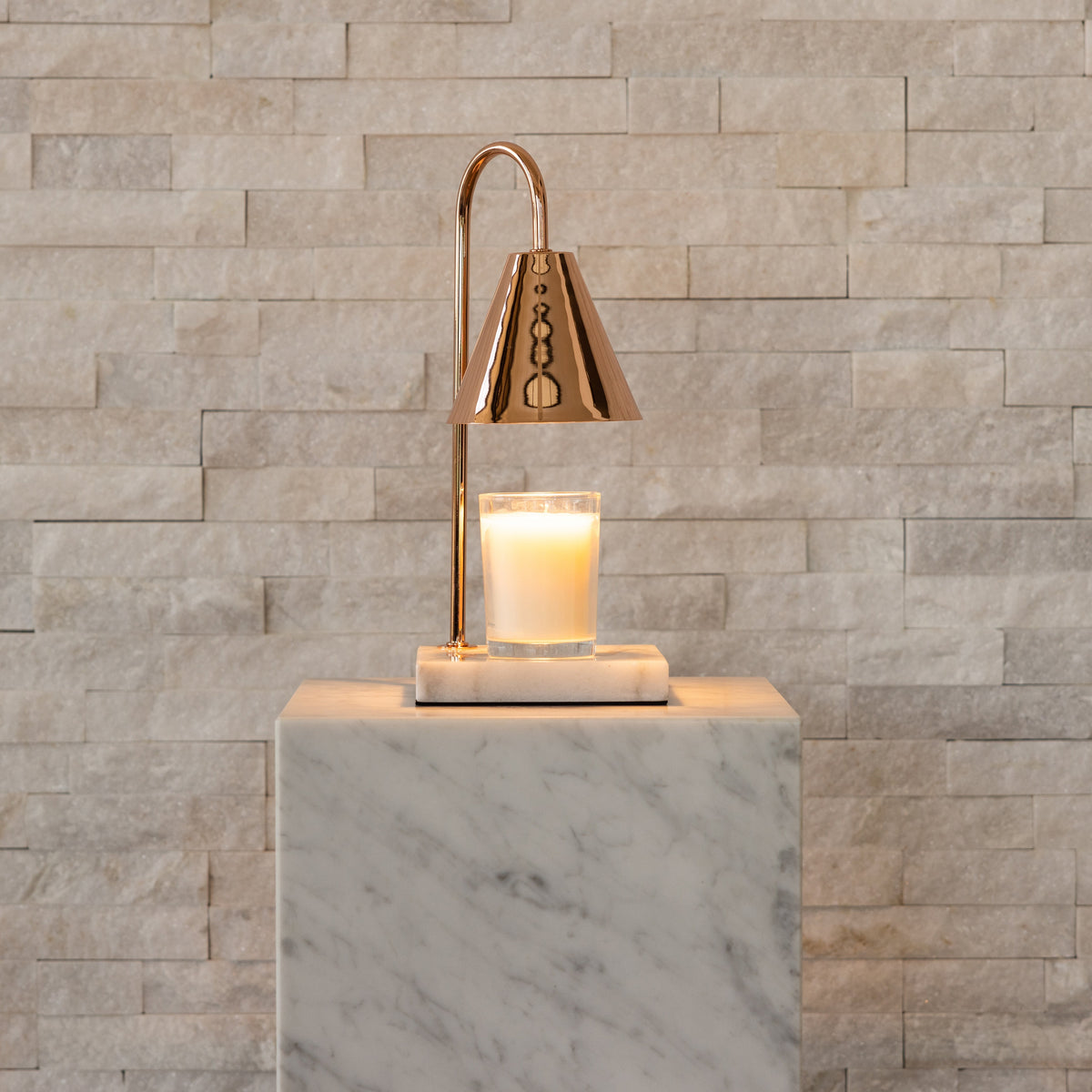 : Lampe Chauffe-Bougie en Marbre dans Or Rose - Marbre Blanc de Marche Lino