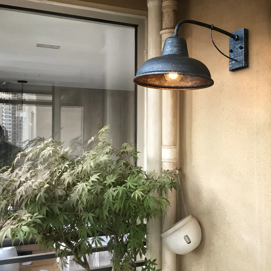 Lyvix – Lampe murale extérieure industrielle robuste pour un style marquant et moderne