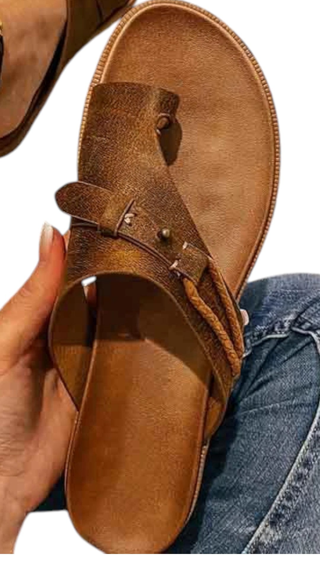 Sandales artisanales en cuir à bride croisée et anneau d'orteil Femme