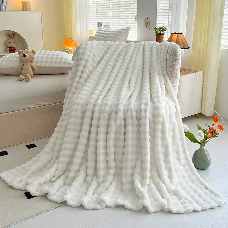 Huis en tuin > Linnengoed > Beddengoed > Dekens : Plaid Polaire Corail Texturé pour Canapé et Lit dans Blanc de Roselva