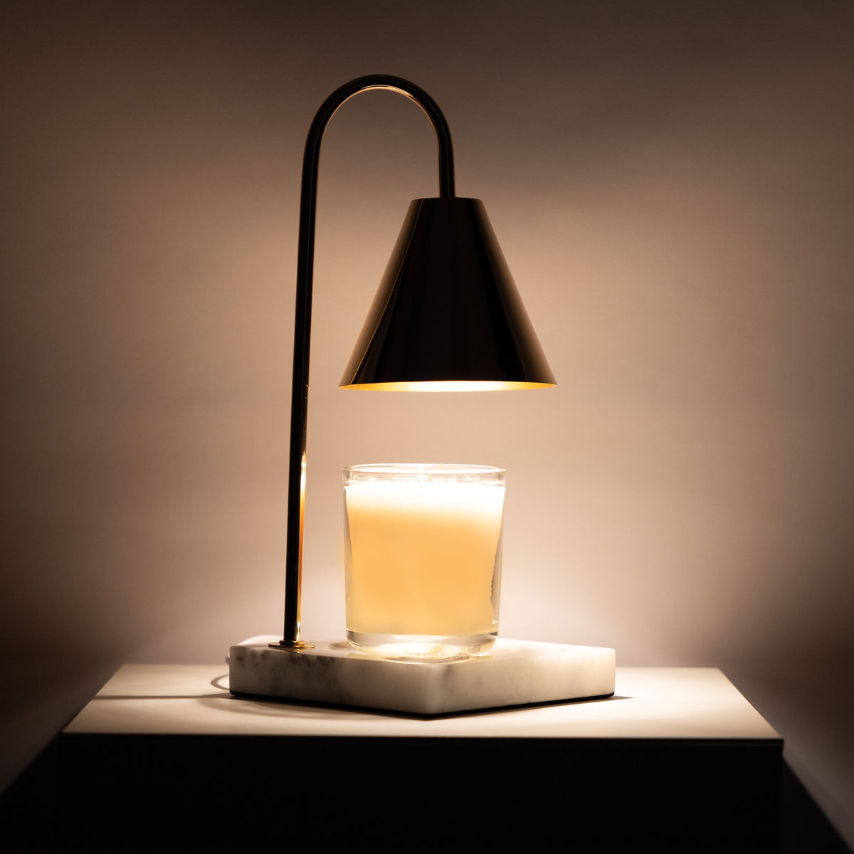 : Lampe Chauffe-Bougie en Marbre dans de Marche Lino