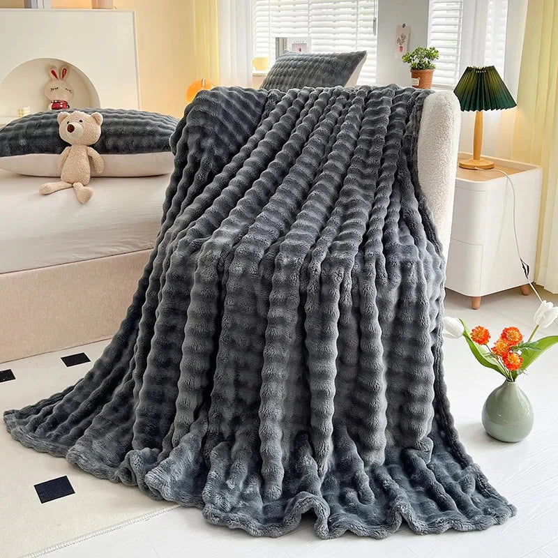 Huis en tuin > Linnengoed > Beddengoed > Dekens : Plaid Polaire Corail Texturé pour Canapé et Lit dans Gris Foncé de Roselva