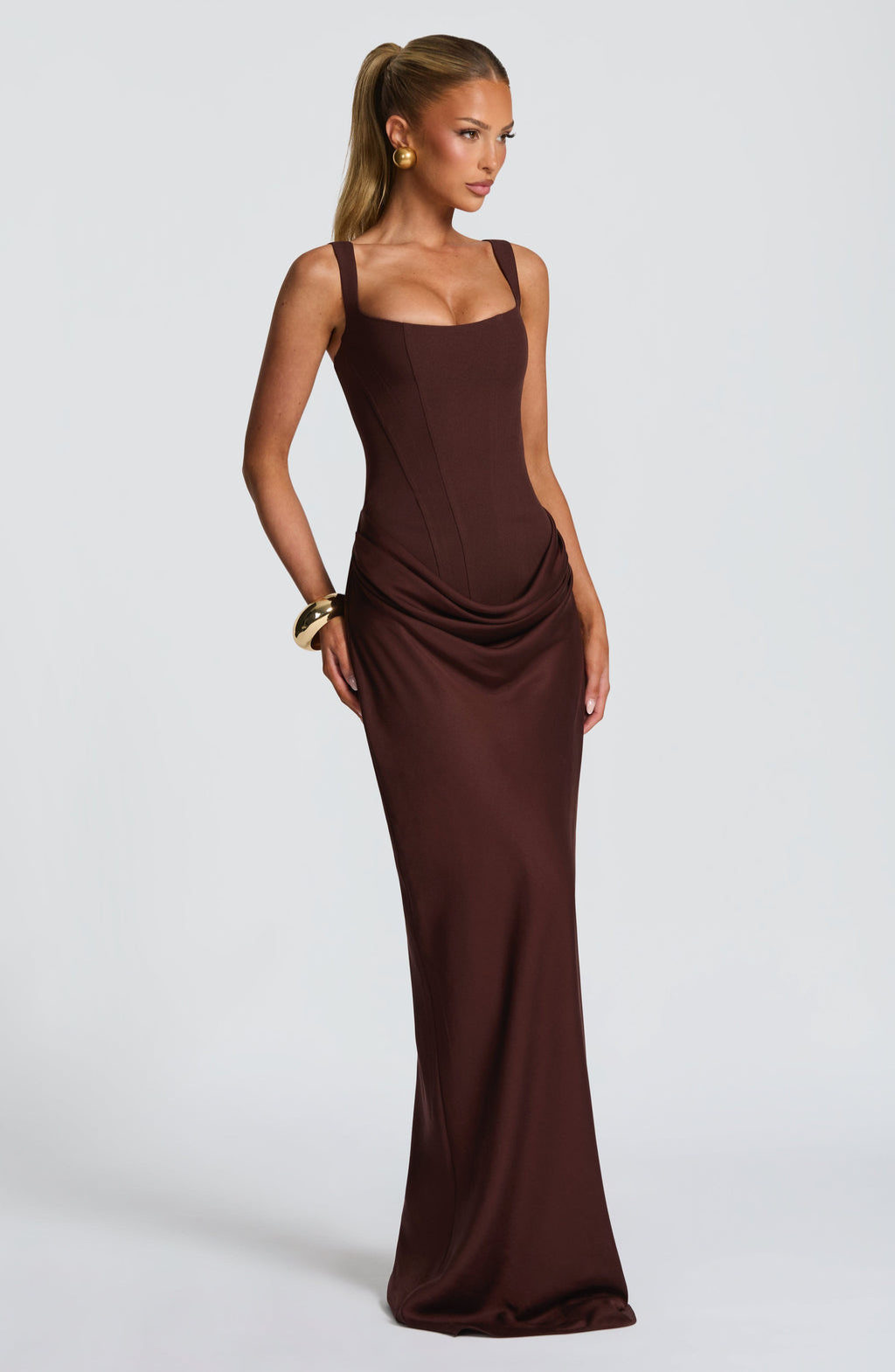 Sanduhr-Langes Kleid — Geformte Silhouette, müheloser Stil