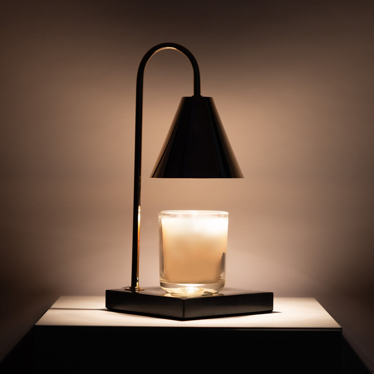 : Lampe Chauffe-Bougie en Marbre dans de Marche Lino