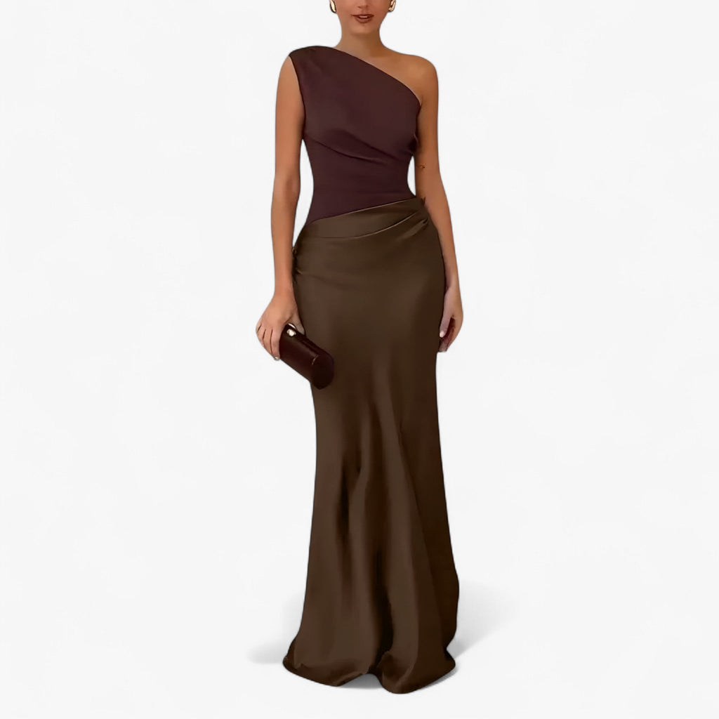 Elegantes asymmetrisches Maxikleid für Damen mit seitlichem Schlitz