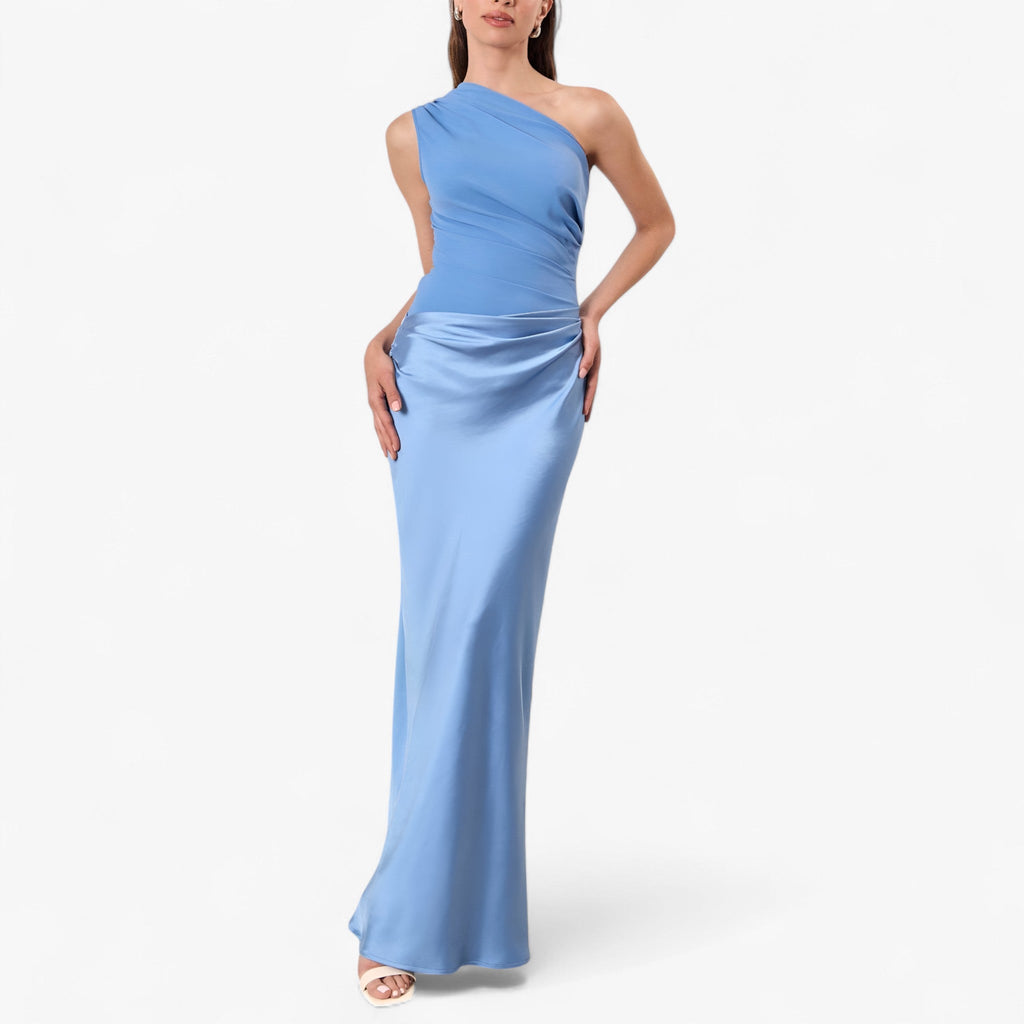 Elegantes asymmetrisches Maxikleid für Damen mit seitlichem Schlitz