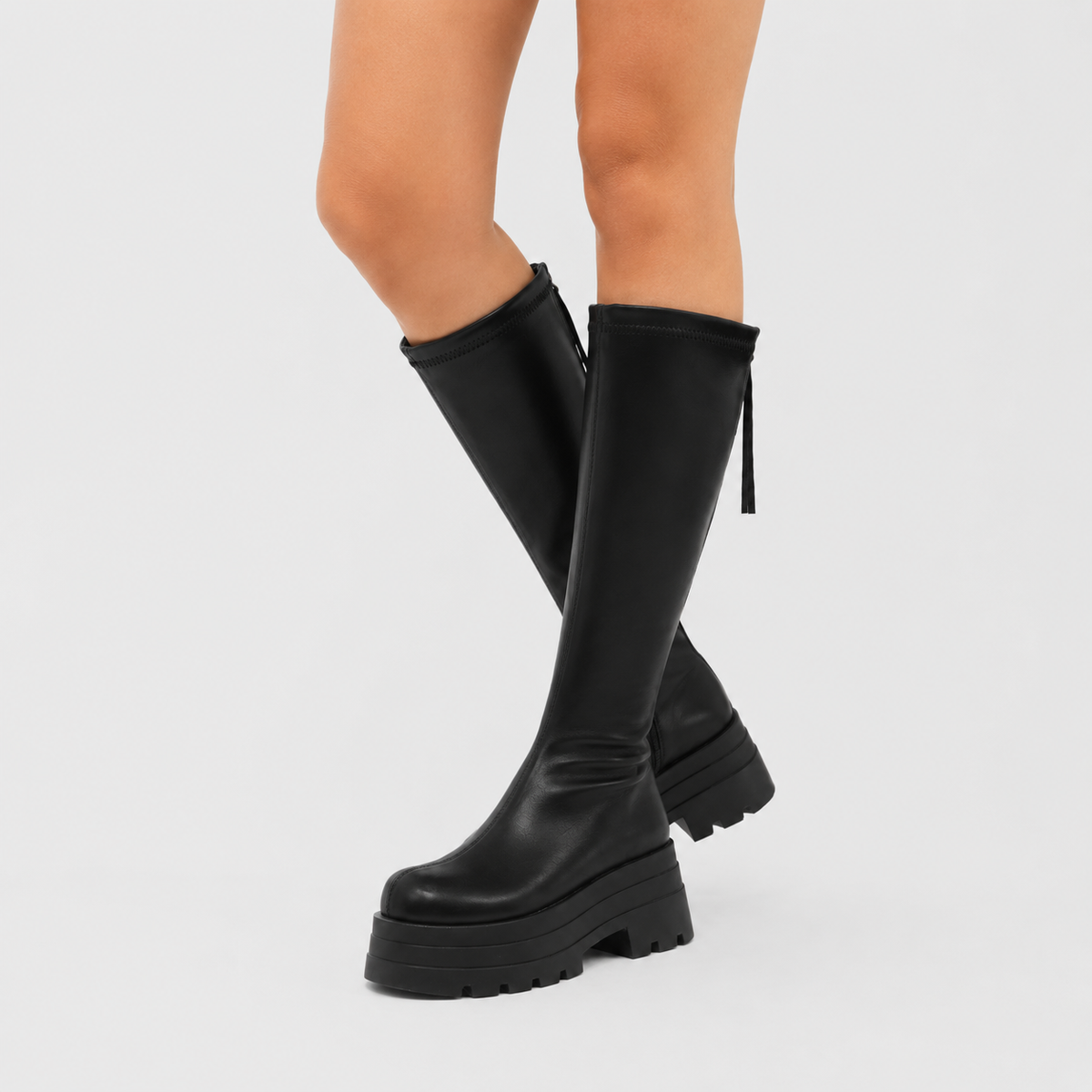 Over-the-Knee Boots : Bottes tendance pour femmes avec fermetures éclair dans de Marche Lino