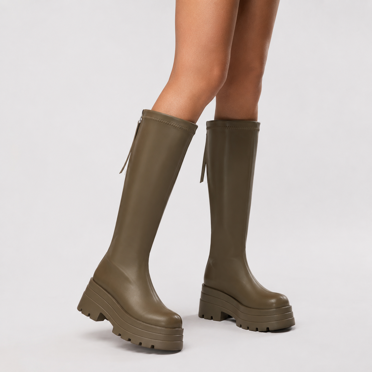 Over-the-Knee Boots : Bottes tendance pour femmes avec fermetures éclair dans de Marche Lino