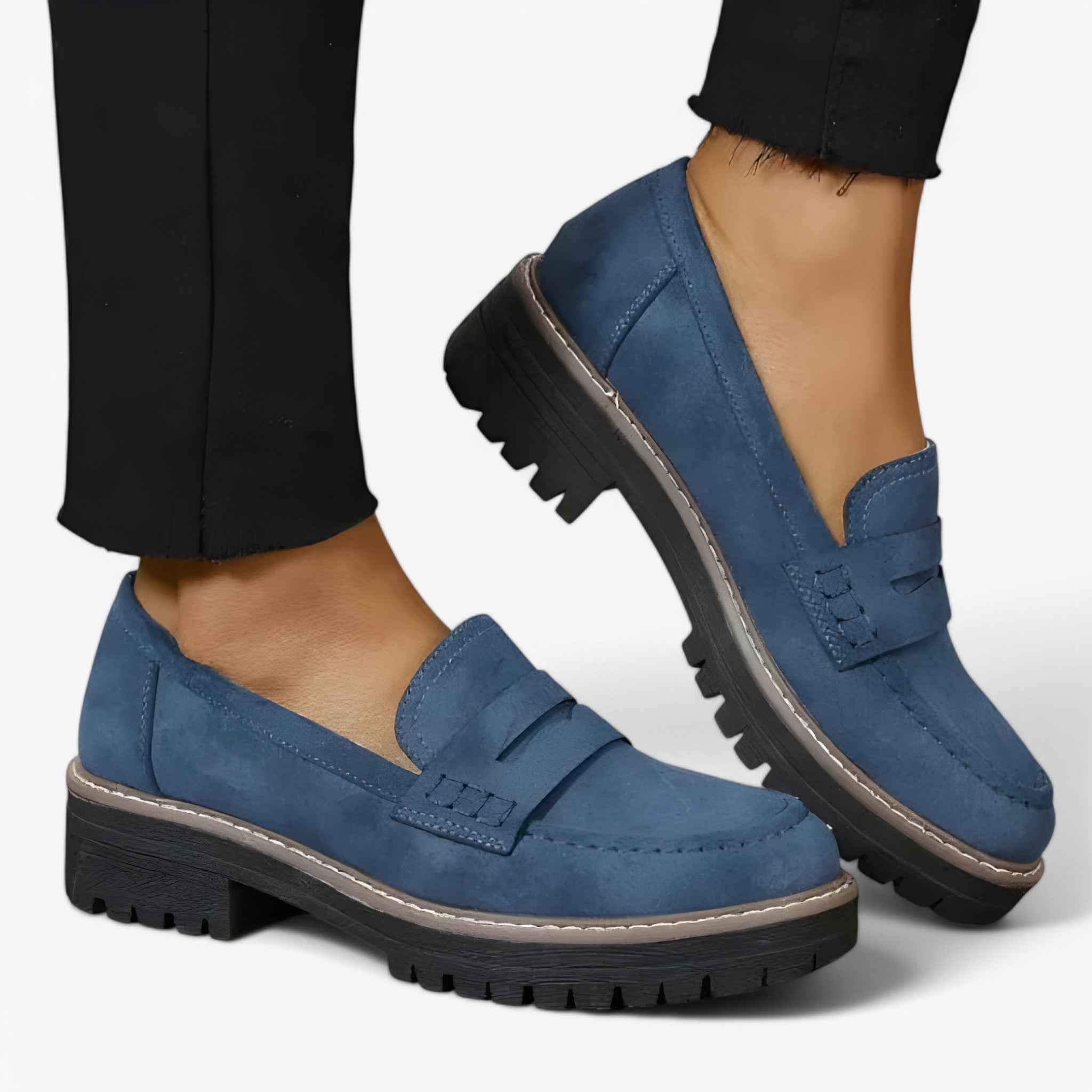 Loafers : Mocassins Tykkede Femme en Cuir Noir - Confortables et Élégants dans Bleu de Marche Lino
