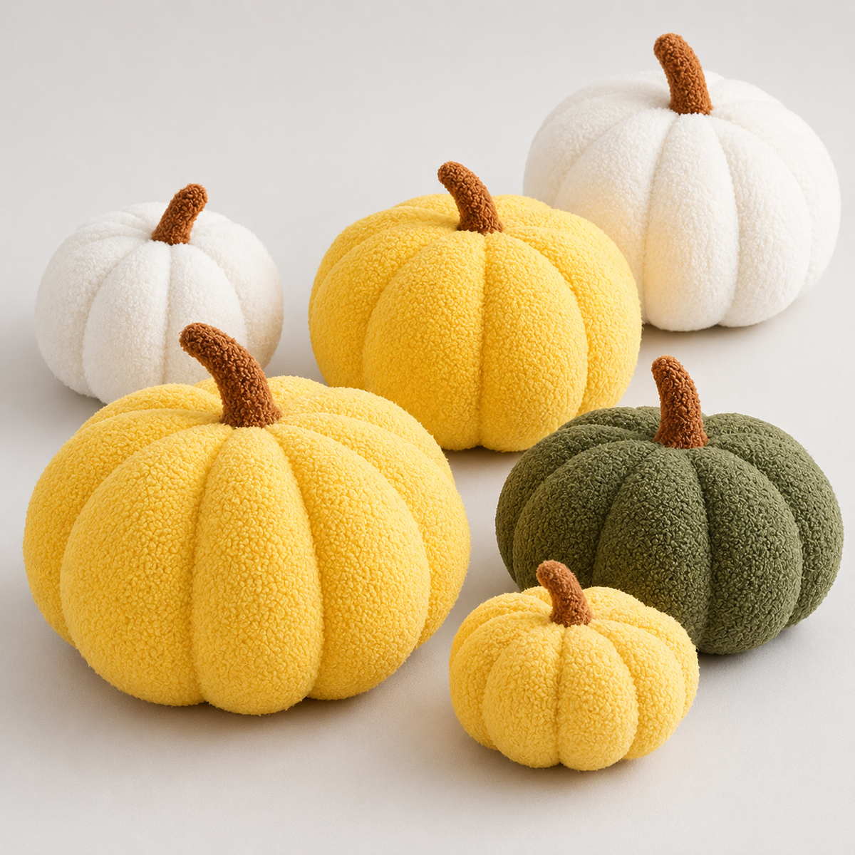 Gifts – Seasonal – Halloween : Coussin décoratif citrouille en peluche - Douce décoration d'automne et d'Halloween dans de Pantinoshop