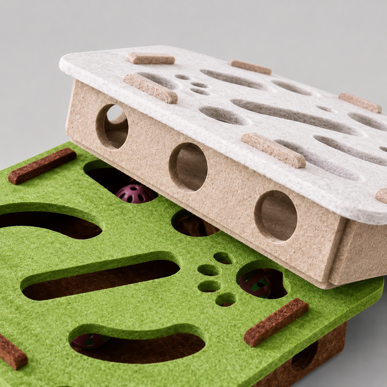 Jouet interactif pour chat - Feutre, balles, design modulable