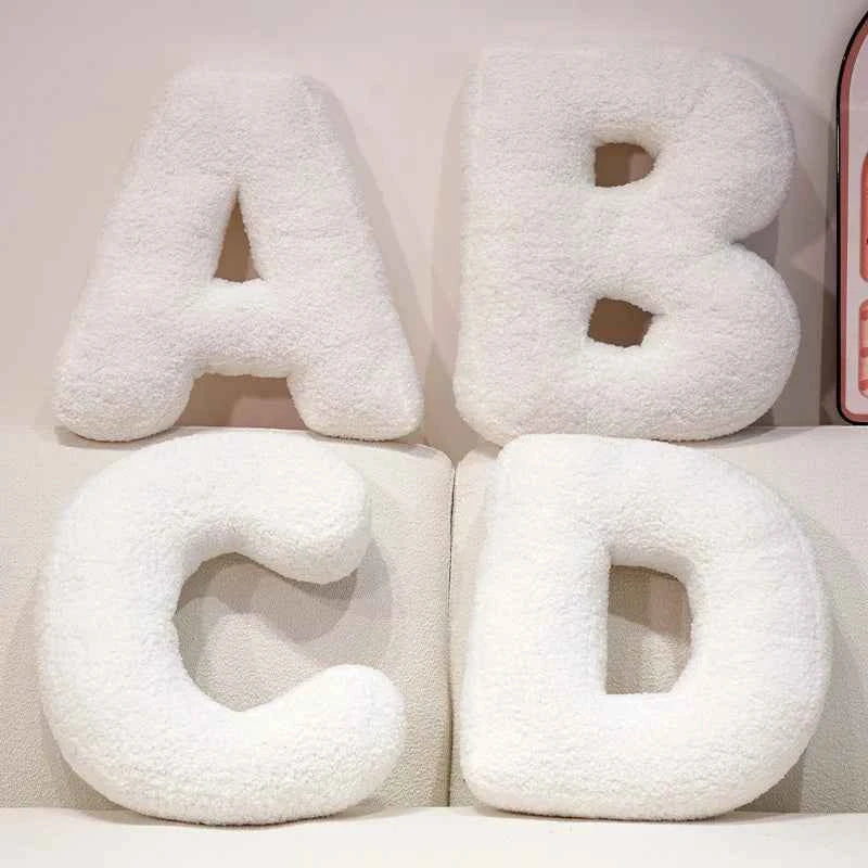 Coussins : Coussin Lettre en Peluche Coton - Alphabet Décoratif Blanc, 40 Cm dans de Marche Lino