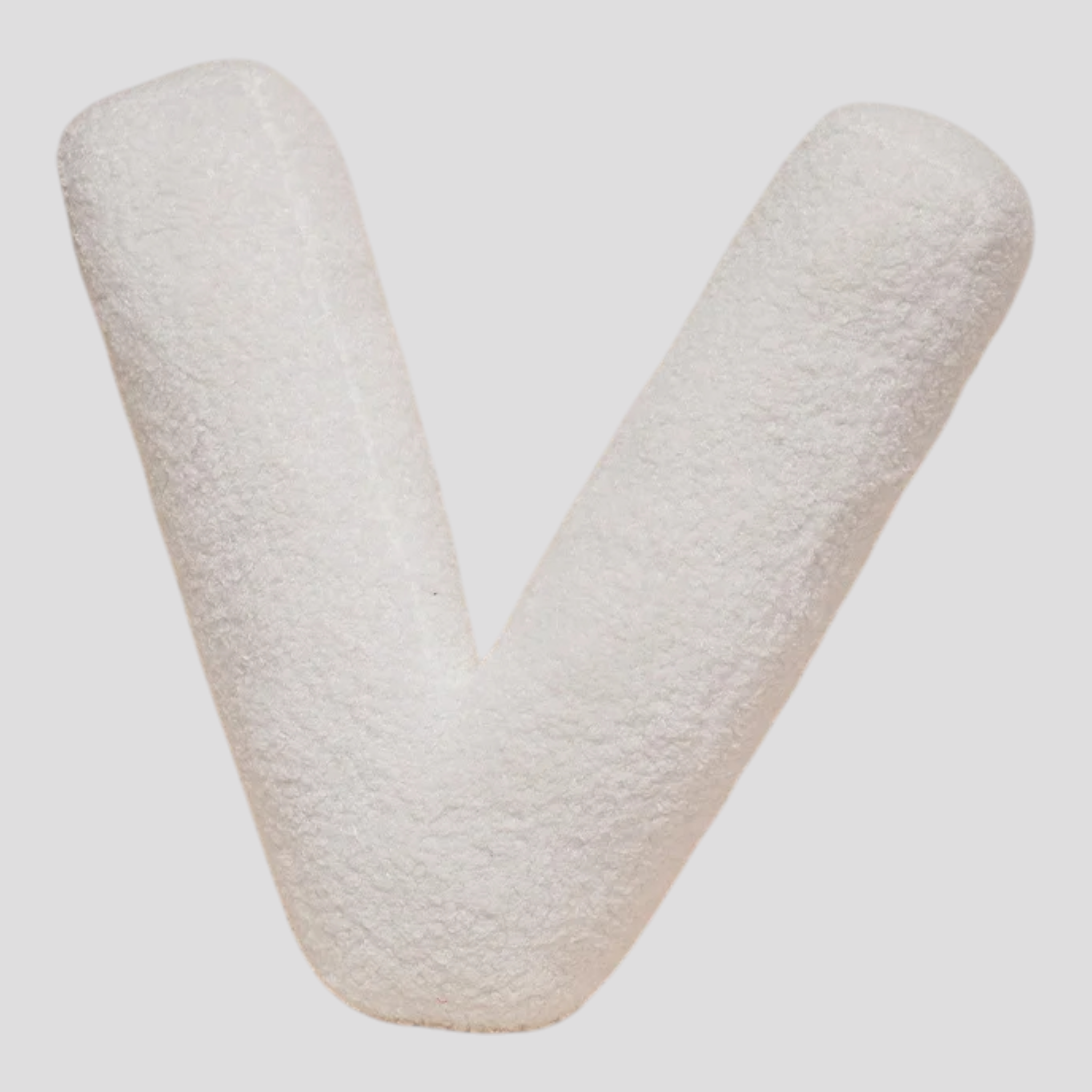 Coussins : Coussin Lettre en Peluche Coton - Alphabet Décoratif Blanc, 40 Cm dans Blanc V de Marche Lino