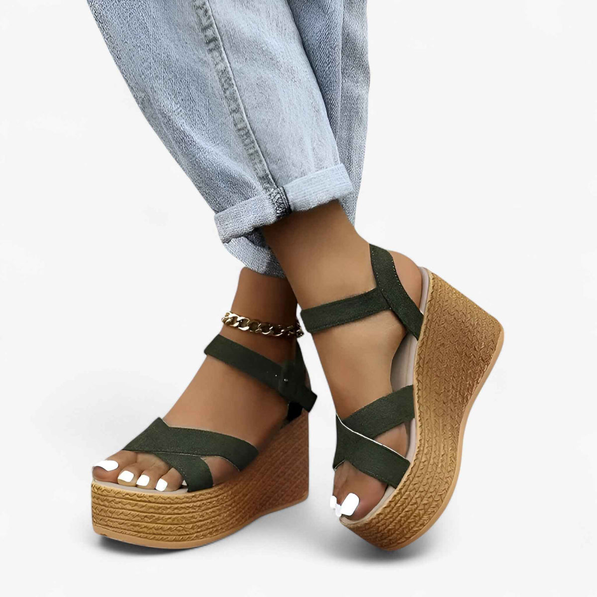 Sandals : Sandales compensées Iris : Chic, confortables et polyvalentes pour femme dans Marron de Concept Odense