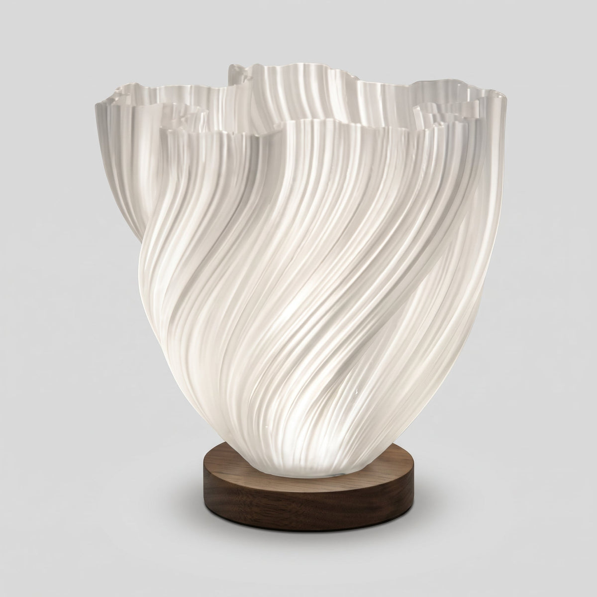 Lampe de Table Spirale Organique – Éclairage d'Ambiance à Base Sculpturale en Bois