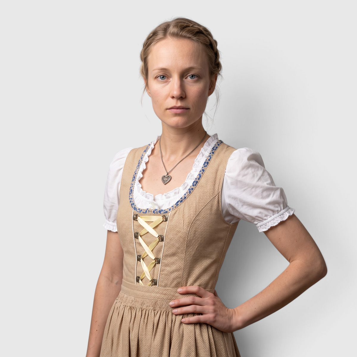 Gifts – Seasonal – Oktoberfest : Robe Dirndl Traditionnelle Femme Marron avec Chemisier en Dentelle et Tablier dans de Steiner-boutique