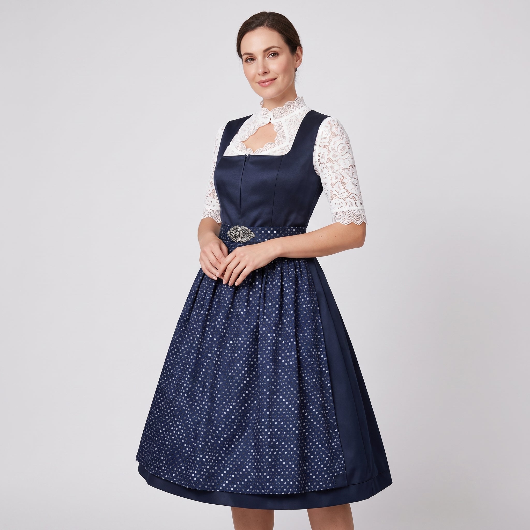 Gifts – Seasonal – Oktoberfest : Dirndl femme traditionnel bleu marine avec corsage dentelle dans de Steiner-boutique