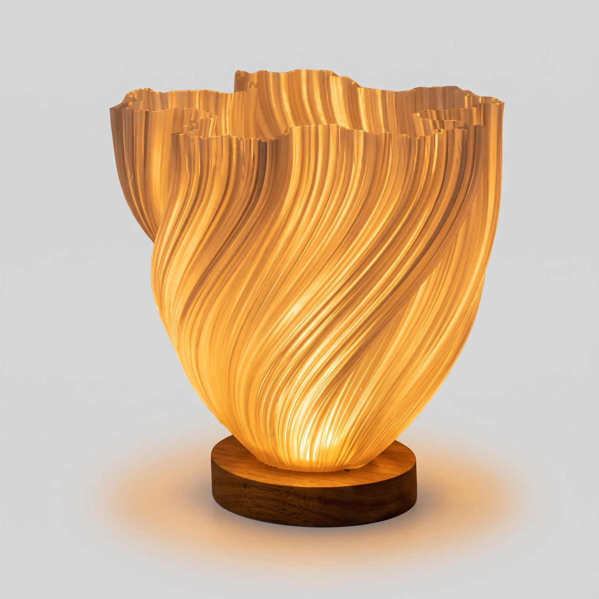 Lampe de Table Spirale Organique – Éclairage d'Ambiance à Base Sculpturale en Bois