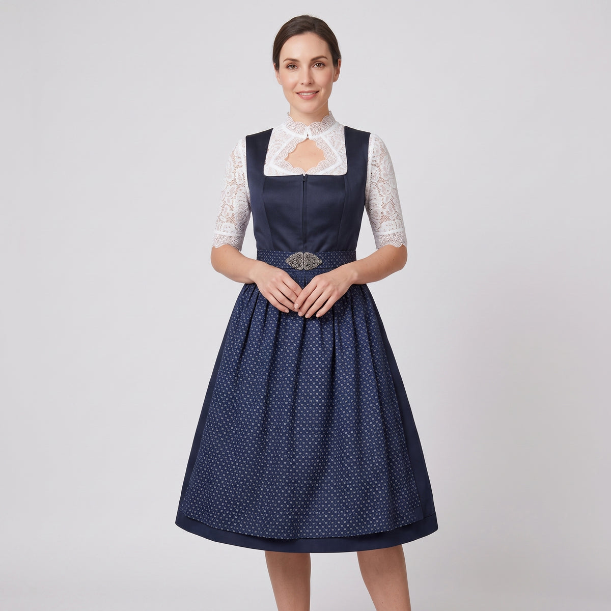 Gifts – Seasonal – Oktoberfest : Dirndl femme traditionnel bleu marine avec corsage dentelle dans de Steiner-boutique
