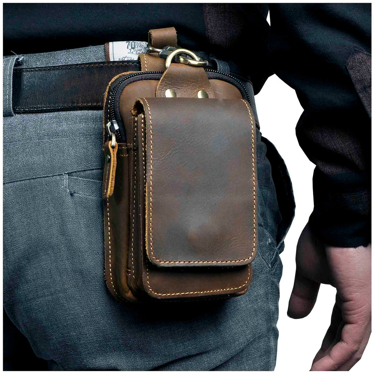 Belt Bag : Pochette de ceinture homme en cuir noir - Élégante et pratique pour tous les jours dans brun foncé de Marche Lino