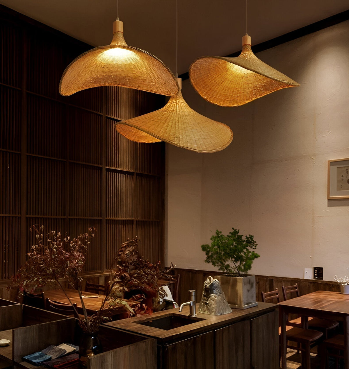 pendant light : Suspension Dôme en Rotin Tissé Main dans de Marche Lino