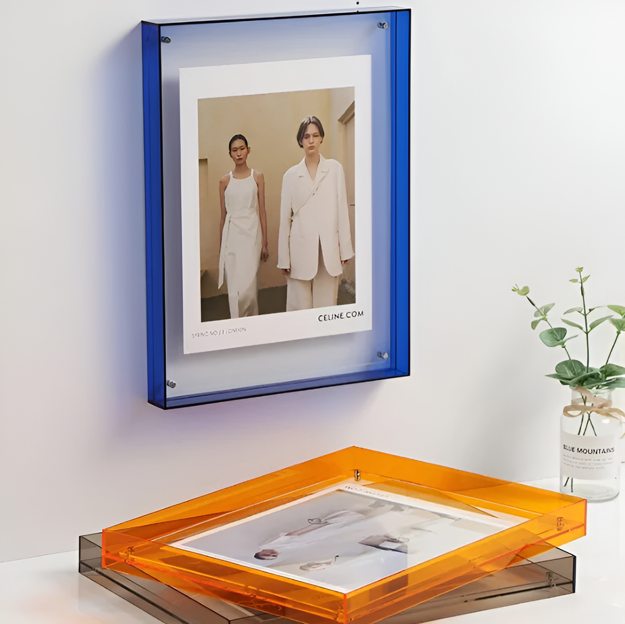 Seravina – pince à photos en acrylique élégante, moderne et minimaliste pour un design épuré
