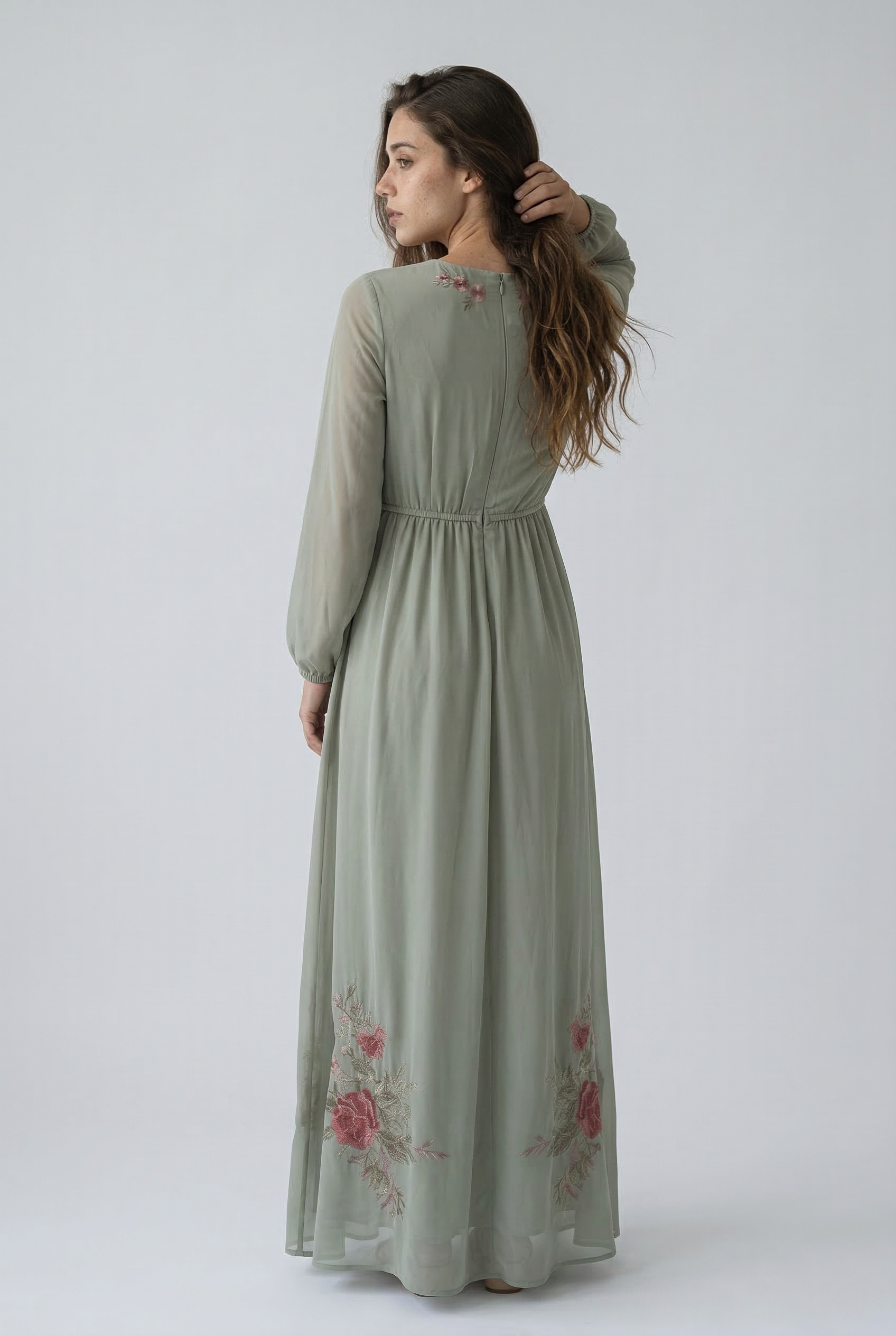 Robe longue femme imprimée florale en lin, élégante pour l'été et la plage.