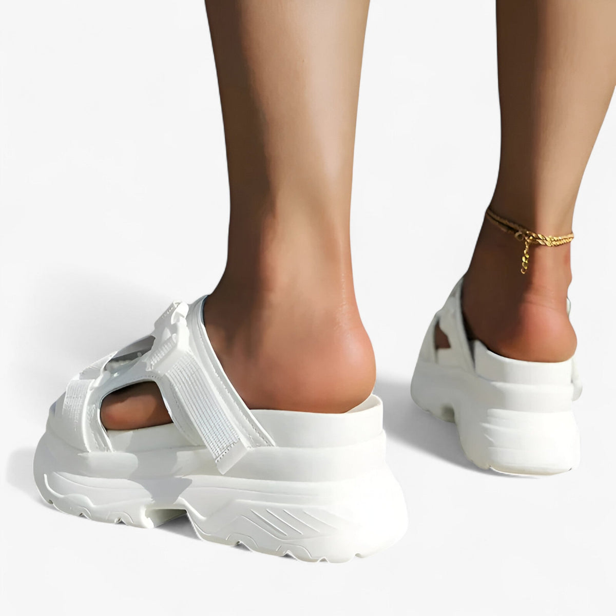 Sandals : Sandales Femme à Plateforme Épaisse - Confort Durable & Style dans Blanc de Concept Odense