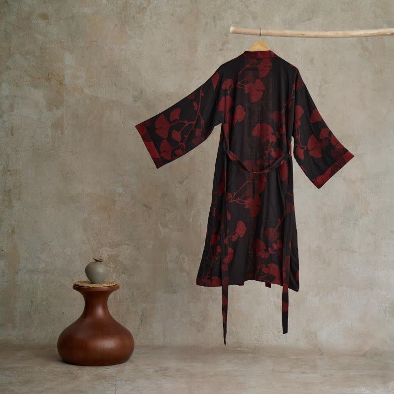 Kleding en accessoires > Kleding > Nachtkleding en loungewear > Kamerjassen : Kimono Peignoir en Coton avec Motif Feuille Réversible dans de Roselva