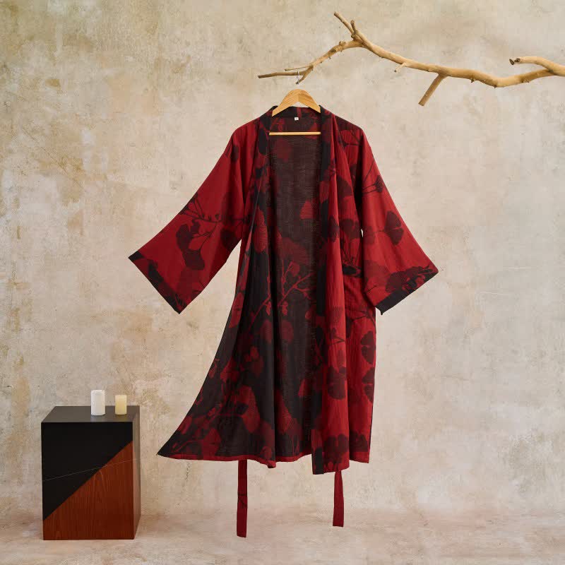 Kleding en accessoires > Kleding > Nachtkleding en loungewear > Kamerjassen : Kimono Peignoir en Coton avec Motif Feuille Réversible dans Rouge & Noir de Roselva