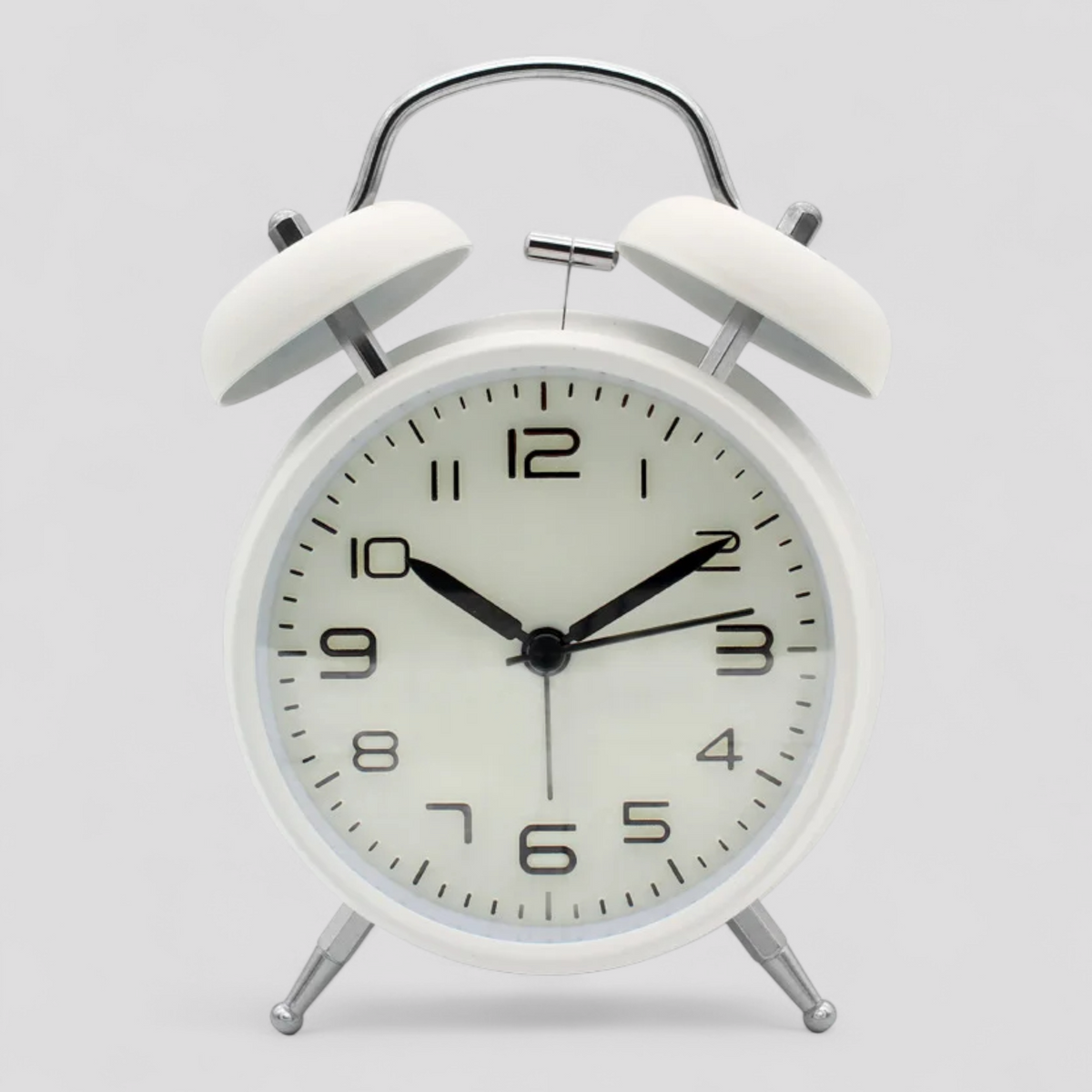 Horloges : Réveil Rétro Métal Lumineux Double Cloche - Alarme Forte Silencieuse Premium dans BLANC de Marche Lino
