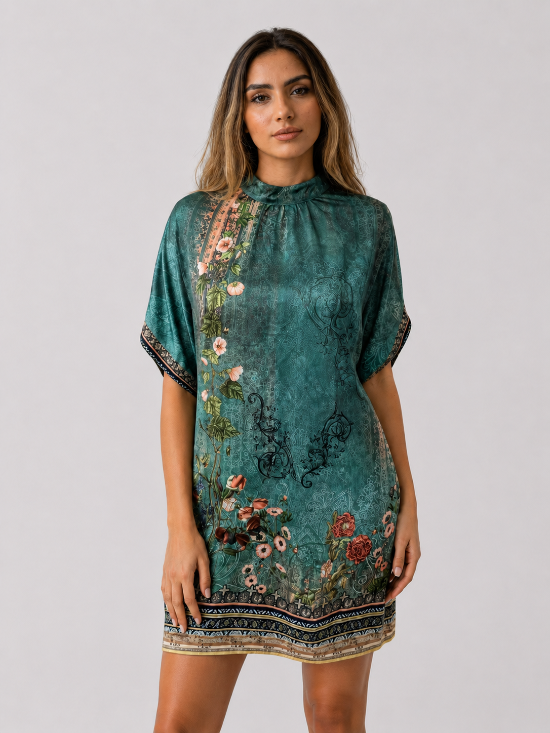 Mini dresses : Robe Courte Femme à Manches Chauve-souris et Col Froncé dans Seagreen de Marche Lino
