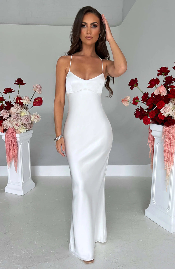 Elegant lang kjole til kvinder i satin, blød polyester, perfekt