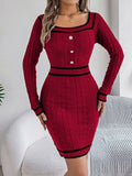 Robe Pull Femme à Col Carré Coupe Ajustée Détails Colorés