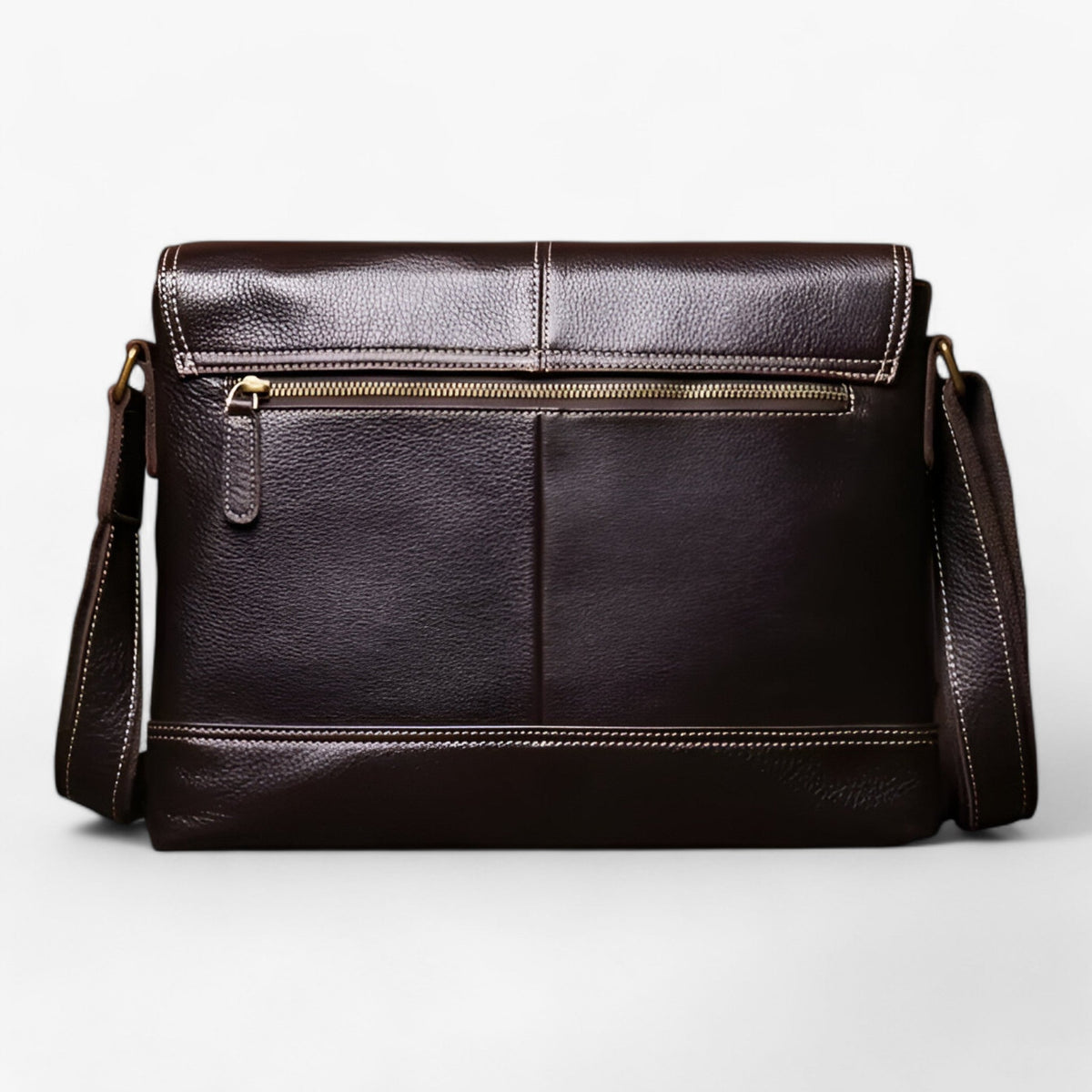 Bags : Sac Messenger Bandoulière en Cuir Intemporel et Robuste dans de Roselva