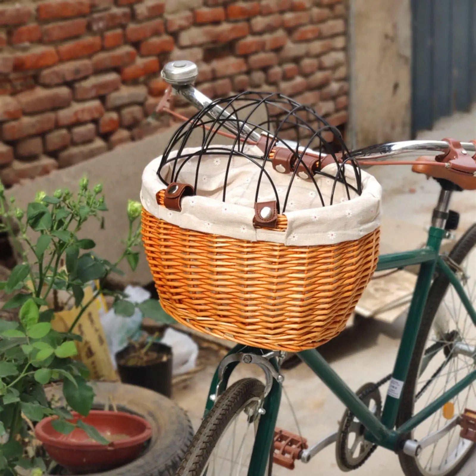 Panier de vélo avant en osier pour petits chiens avec grille de sécurité amovible